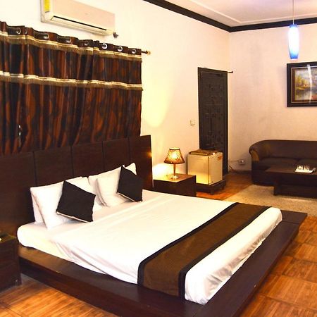 Green Fort Hotel Gulberg Lahore Exterior photo